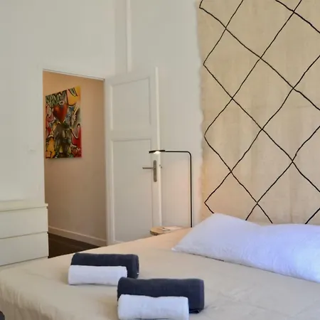 Apartment Le St Francois - Gorgeous Apt Art-deco,lift, A/c, 20 Meters Beach *
