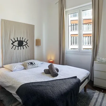 Appartement Le St Francois - Gorgeous Apt Art-déco,lift, A/c, 20 Meters Beach