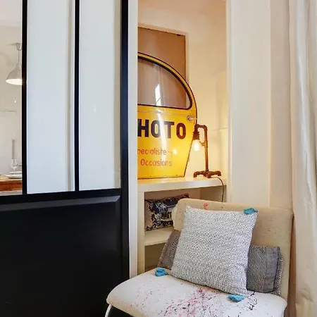 Le St Francois - Gorgeous Apt Art-deco,lift, A/c, 20 Meters Beach Apartment *
