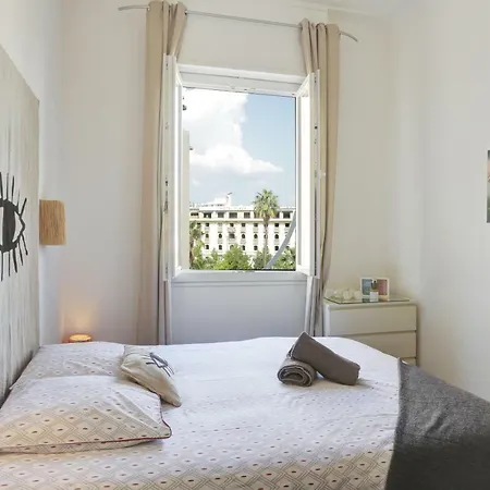 Le St Francois - Gorgeous Apt Art-deco,lift, A/c, 20 Meters Beach *